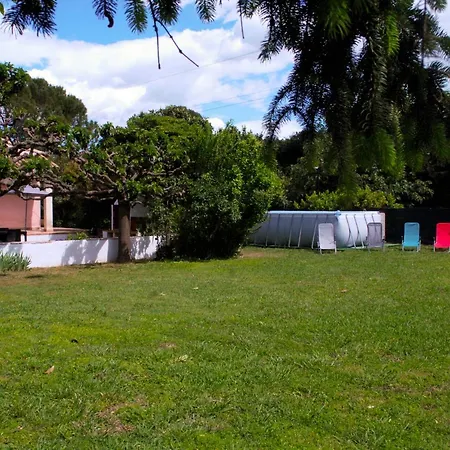Aux Portes De La Camargue