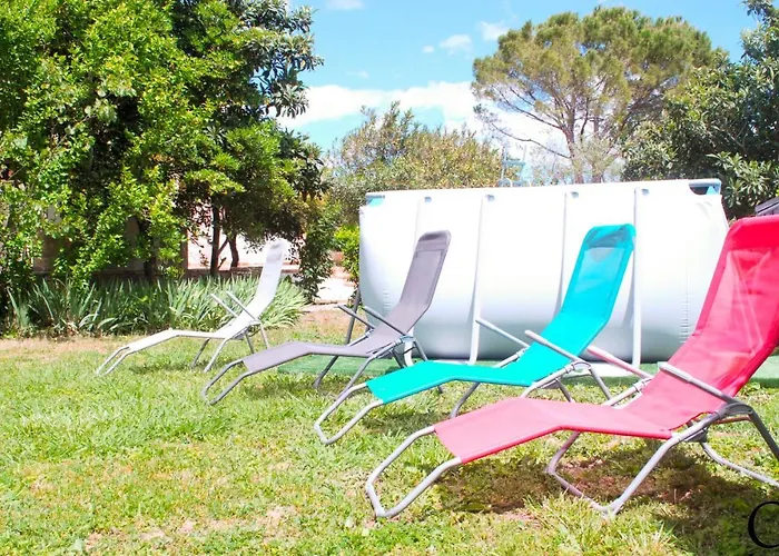 Aux Portes De La Camargue فيلة *